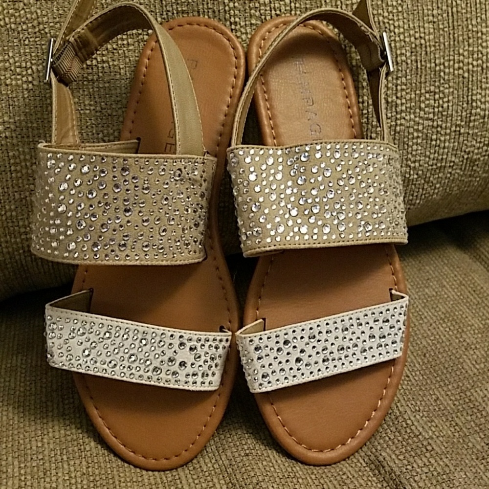 Size 7 Rampage sandals